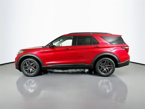 New 2026 Ford Explorer ST-Line w/ ST-Line Street Pack image 4
