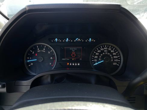 Used 2019 Ford F150 XLT w/ Equipment Group 302A Luxury AWD/4WD image 19