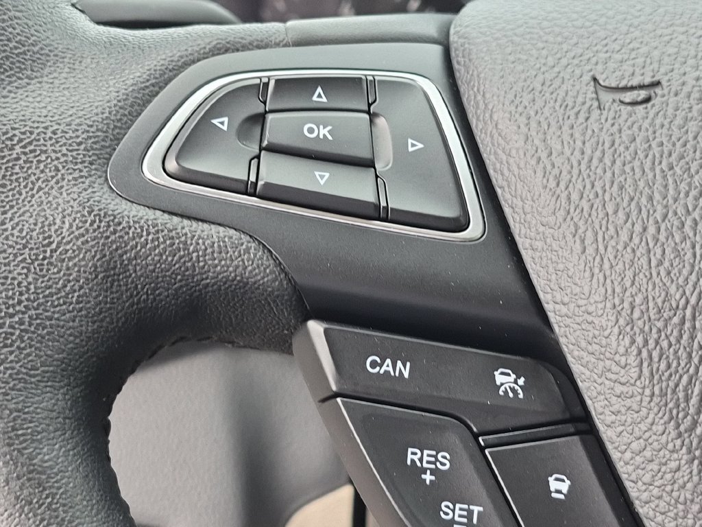Used 2018 Ford Escape Titanium w/ Ford Safe & Smart Package FWD image 16