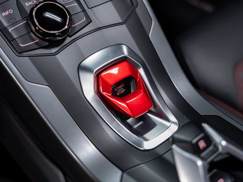 Used 2018 Lamborghini Huracan LP 580-2 image 47