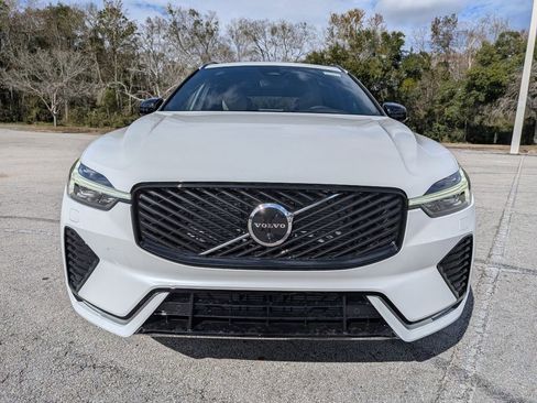 New 2026 Volvo XC60 B5 Plus w/ Protection Package Premier AWD/4WD image 16