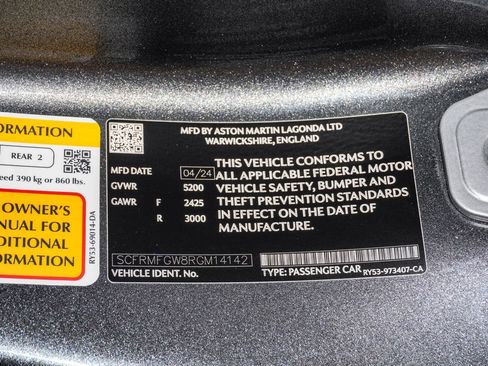 Used 2024 Aston Martin DB12 Convertible RWD image 38