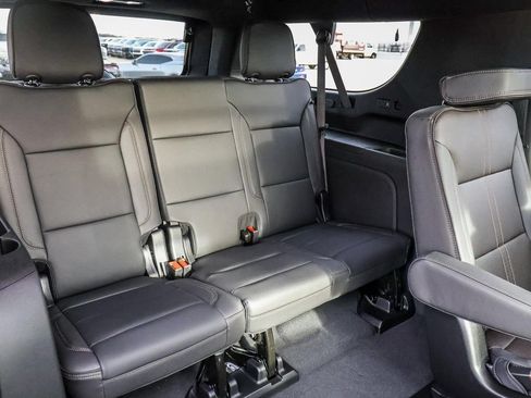 New 2026 Chevrolet Suburban High Country AWD/4WD image 28