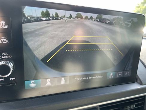 Used 2025 Honda Pilot EX-L image 22