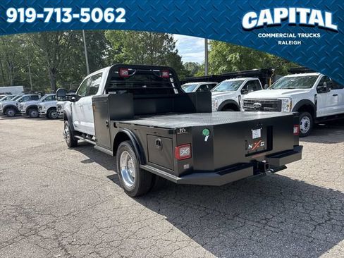 New 2026 Ford F550 4x4 Crew Cab image 6