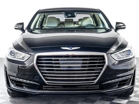 Used 2017 Genesis G90 3.3T Premium image 9
