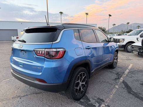 Used 2024 Jeep Compass Limited AWD/4WD image 5