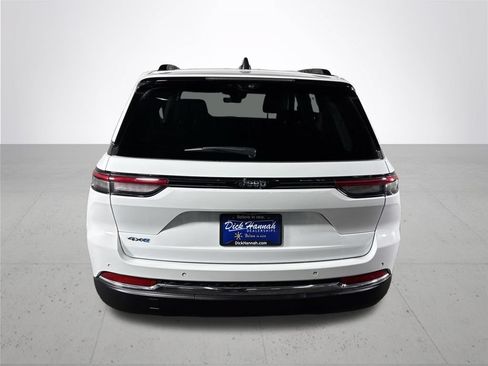 Certified 2023 Jeep Grand Cherokee 4WD 4xe w/ Luxury Tech Group II image 8
