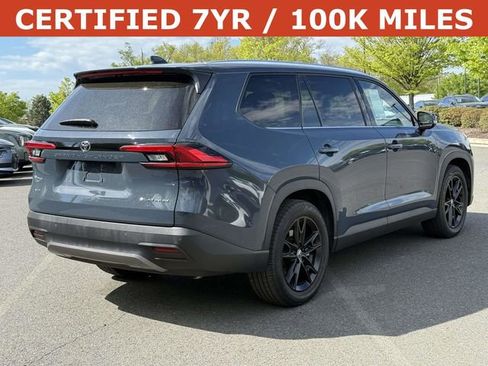 Used 2024 Toyota Grand Highlander AWD image 2