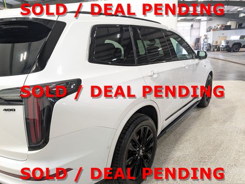 Used 2024 Cadillac XT6 Sport w/ LPO, ONYX Package AWD/4WD image 3