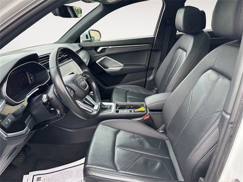 Used 2024 Audi Q3 2.0T Premium image 9