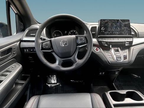 Used 2026 Honda Odyssey Sport-L image 8