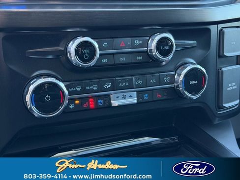 New 2026 Ford F250 Lariat w/ Black Appearance Package image 33