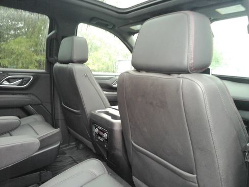 Used 2024 Chevrolet Suburban RST w/ Luxury Package AWD/4WD image 21