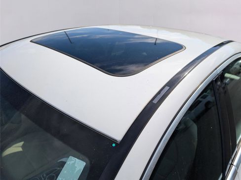 Used 2018 Mercedes-Benz C 300 Sedan image 38