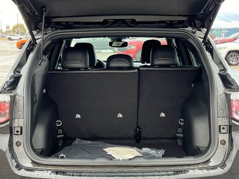 New 2026 Jeep Compass Limited image 7