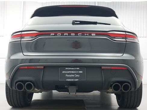 Certified 2026 Porsche Macan AWD/4WD image 6