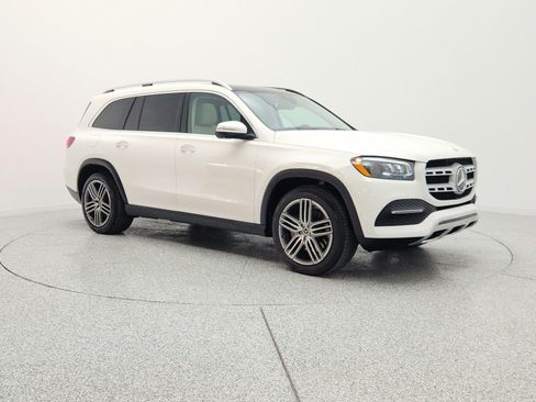 Certified 2023 Mercedes-Benz GLS 450 4MATIC image 3