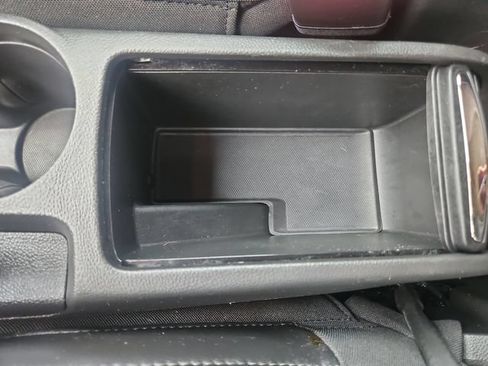 Used 2022 Buick Encore Preferred FWD image 26