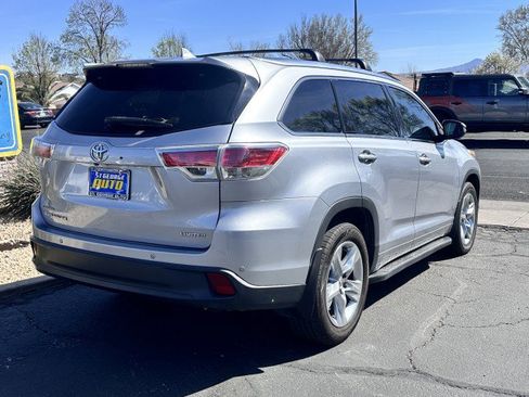 Used 2015 Toyota Highlander Limited image 3