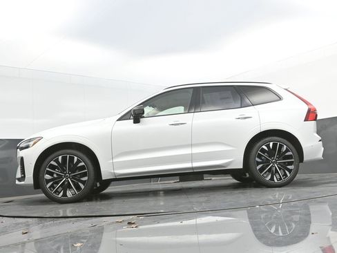 New 2026 Volvo XC60 B5 Ultra w/ Protection Package Premier image 26
