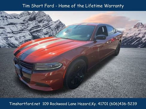 Used 2021 Dodge Charger SXT w/ Blacktop Package image 3