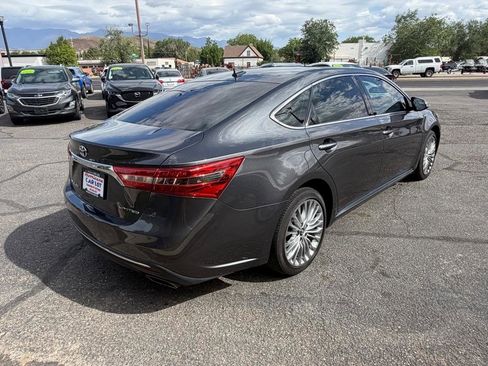Used 2017 Toyota Avalon Limited w/ All Weather Liner Package FWD image 5