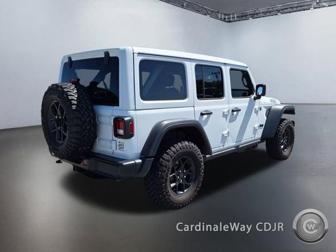 Used 2026 Jeep Wrangler Unlimited Sport AWD/4WD image 3