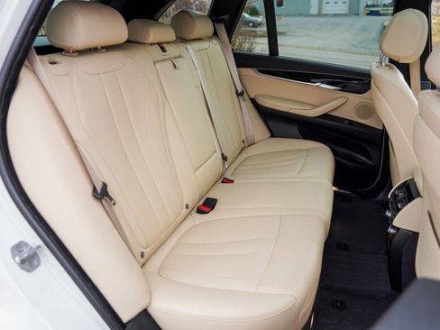 Used 2018 BMW X5 xDrive35d image 37