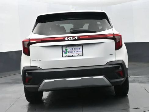 Used 2026 Kia Seltos LX AWD/4WD image 8