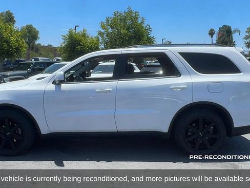 Used 2017 Dodge Durango SXT w/ Quick Order Package 23B RWD image 2