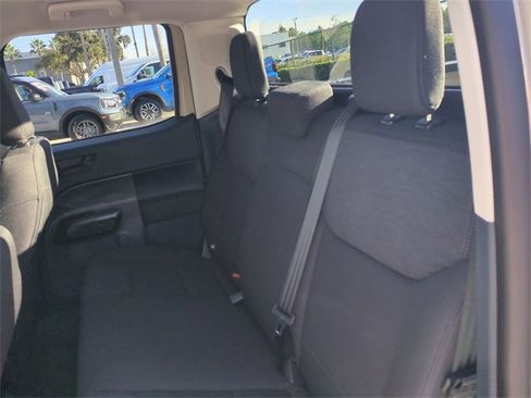 Certified 2025 Ford Maverick XL image 14