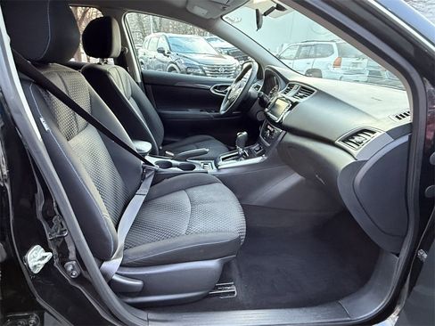 Used 2019 Nissan Sentra SR image 28