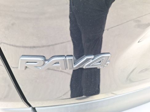 Used 2024 Toyota RAV4 AWD Hybrid image 13