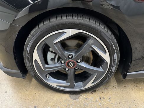 Used 2019 Hyundai Veloster Turbo image 7