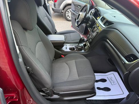 Used 2016 Chevrolet Traverse LT w/ Style and Technology Package AWD/4WD image 30