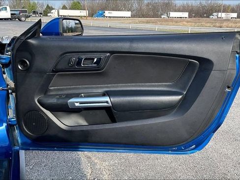 Used 2017 Ford Mustang GT image 26