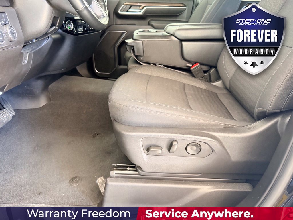 Used 2025 Chevrolet Silverado 2500 LT w/ Convenience Package AWD/4WD image 13