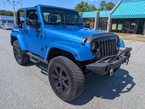 Used 2014 Jeep Wrangler Sahara AWD/4WD image 14