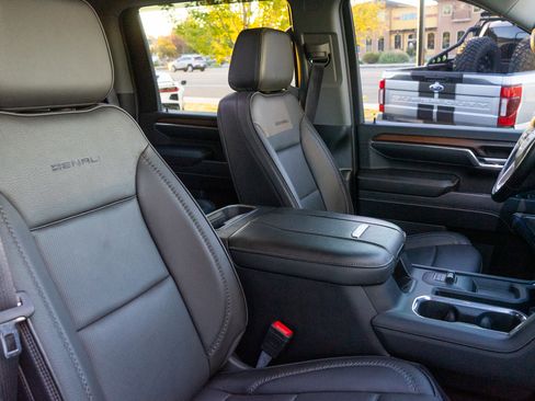 Used 2024 GMC Sierra 3500 Denali w/ Denali Reserve Package image 7