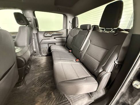 Used 2024 Chevrolet Silverado 1500 LT w/ Z71 Off-Road Package image 12