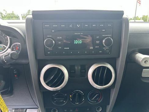 Used 2008 Jeep Wrangler Rubicon w/ PWR Convenience Group AWD/4WD image 9