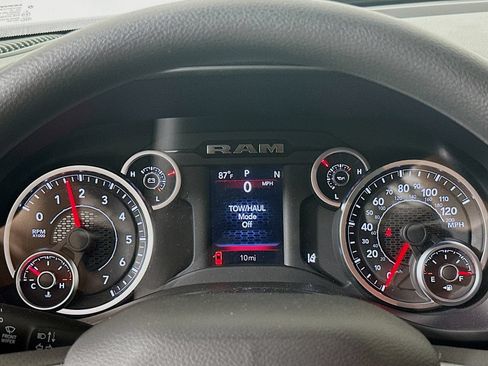 New 2026 RAM 1500 Big Horn AWD/4WD image 12