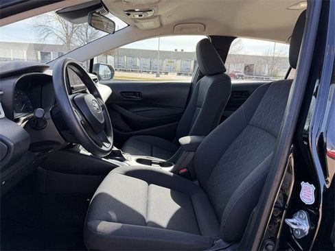 Certified 2025 Toyota Corolla LE image 23