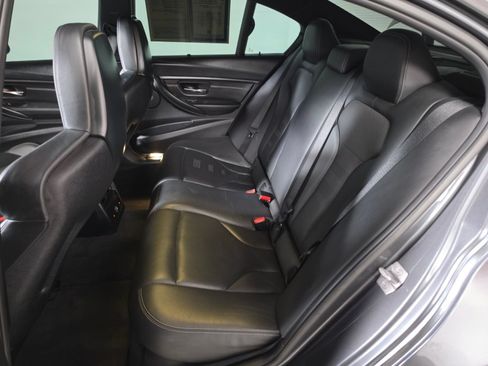 Used 2016 BMW M3 RWD image 16