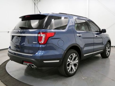 Used 2019 Ford Explorer Platinum AWD/4WD image 7