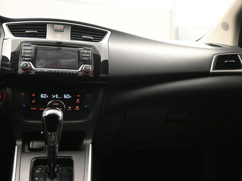 Used 2018 Nissan Sentra SV FWD image 15