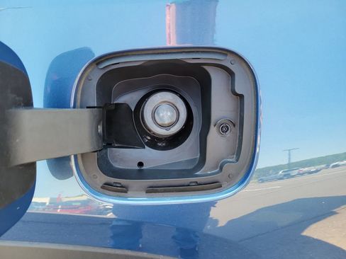 Used 2026 Chevrolet Equinox LT w/ Convenience Package II image 32