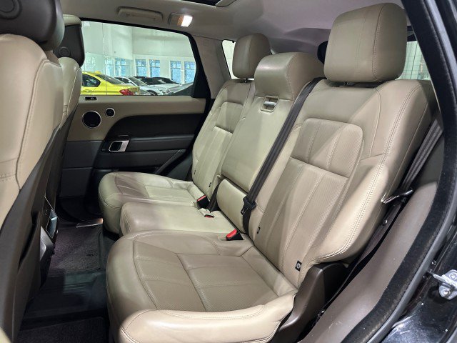 Used 2018 Land Rover Range Rover Sport HSE AWD/4WD image 46