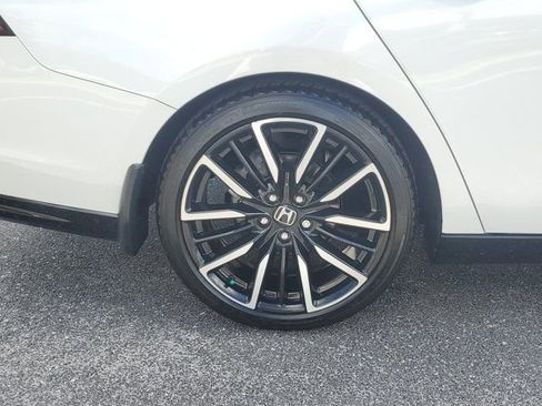 Used 2023 Honda Accord Touring image 5